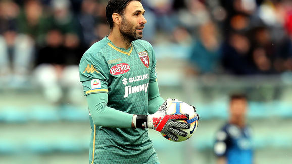 图片报：因两名前锋状态差，多特考虑冬窗签维罗纳前锋焦瓦内（图片报：两名前锋低迷，多特或冬窗引进维罗纳前锋焦瓦内）