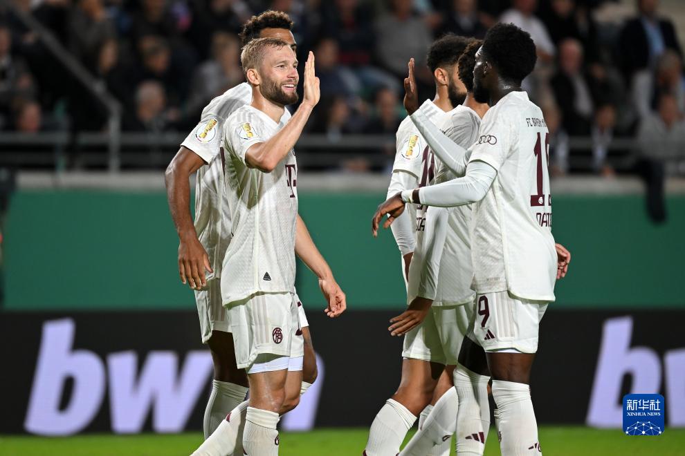 鲁尔：多特小将科尔-坎贝尔就转会接触了中日德兰和图尔贝里（鲁尔：多特新星科尔-坎贝尔已就转会与中日德兰、图尔贝里展开接触）