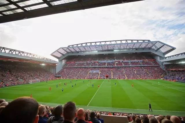 美媒：梅西加盟后，迈阿密的收入从4500万飙升至1.8亿美元（美媒称，梅西加盟后，迈阿密营收从4500万跃升至1.8亿美元）