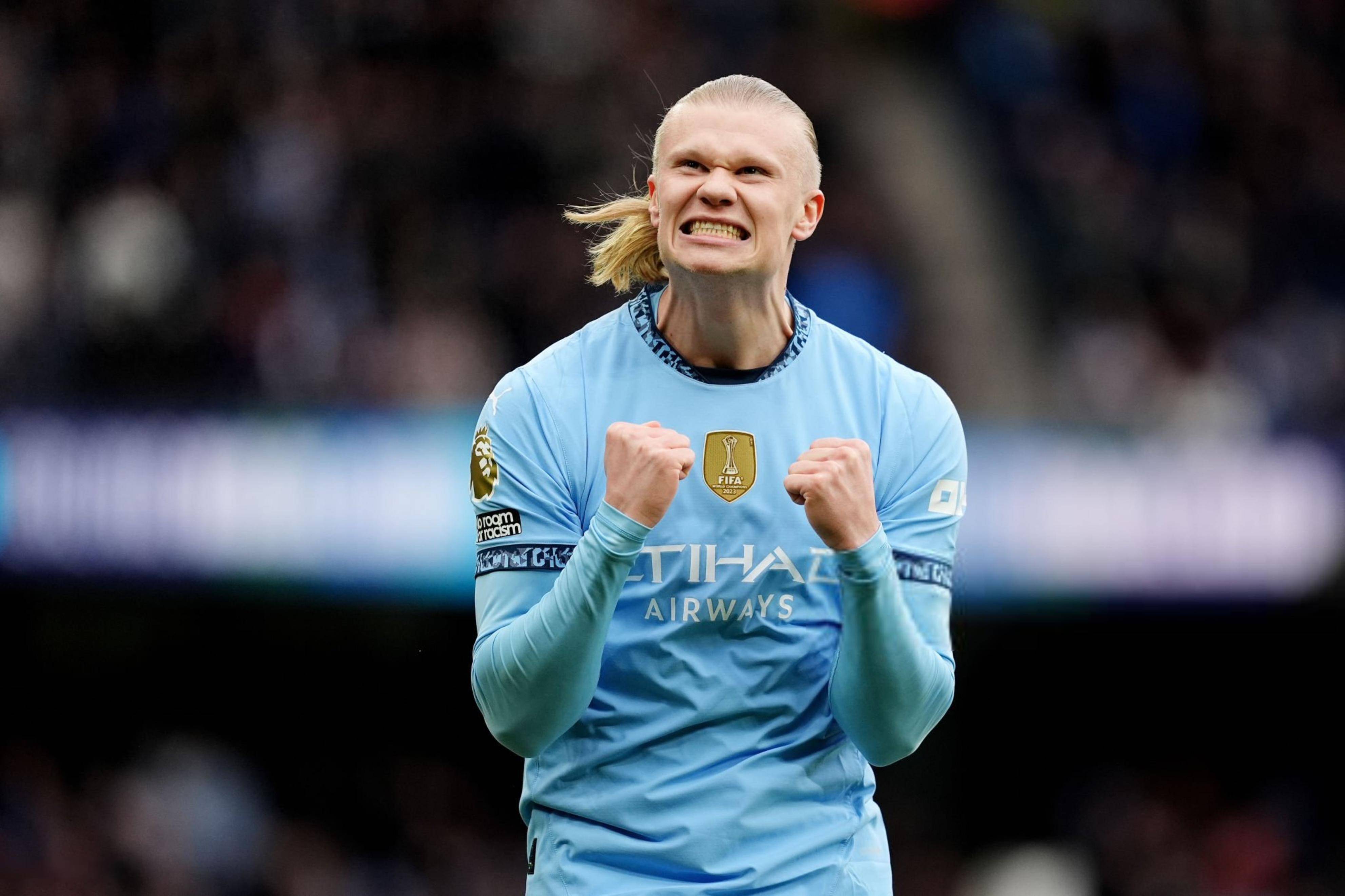 吴艳妮和夏思凝的经典画面，你更喜欢她俩谁？（吴艳妮与夏思凝的名场面，谁更让你心动？）